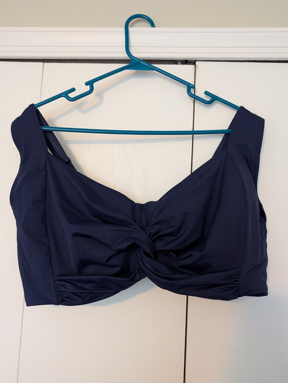 Lands End Navy Twist Bikini Top 20W G Cup